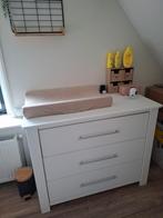 Prachtige babykamer set: Kledingkast en commode, Kinderen en Baby's, Kinderkamer | Commodes en Kasten, Ophalen