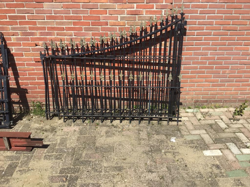 Hekwerk van 2 poorten, Ophalen, Met poort, Gebruikt, Sierhekwerk