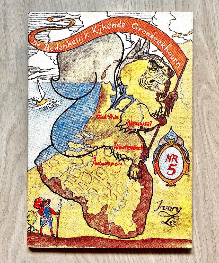 De Bedenkelijk Kijkende Grondeekhoorn 5 - Gummbah, De Leijer, Eén stripboek, Ophalen of Verzenden, Zo goed als nieuw, Gummbah