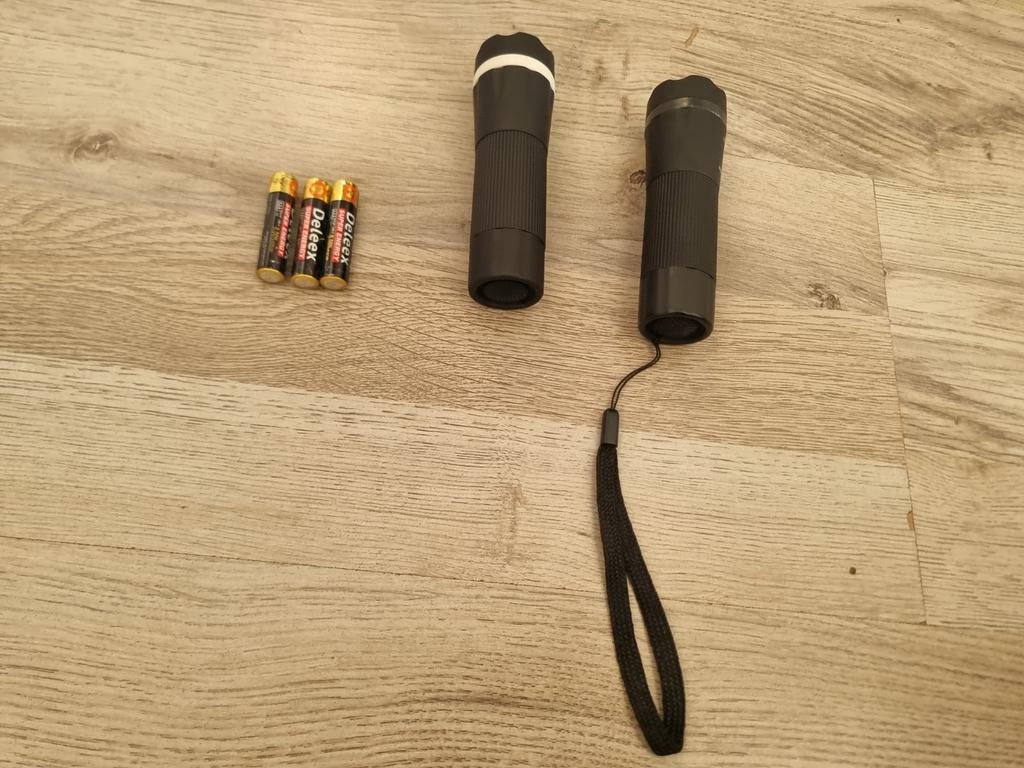 Zaklampen set met extra batterijen, Ophalen, Nieuw, Batterij