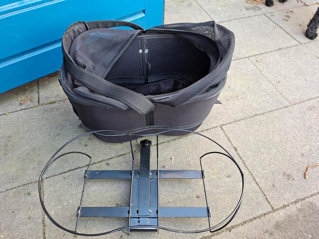 Honden fietsmand tot 7 kg - Comfortabel en veilig, Fietsen en Brommers, Fietsaccessoires | Fietsmanden, Ophalen of Verzenden, Gebruikt