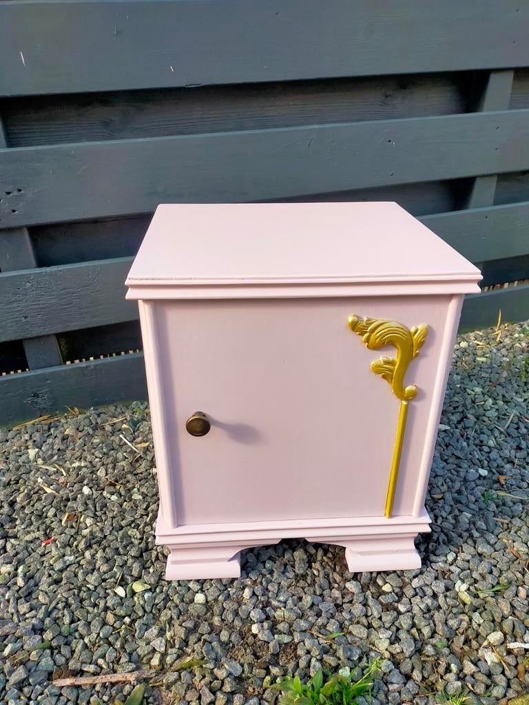 Vintage Kastje - Licht Paars met Gouden Accent, Ophalen