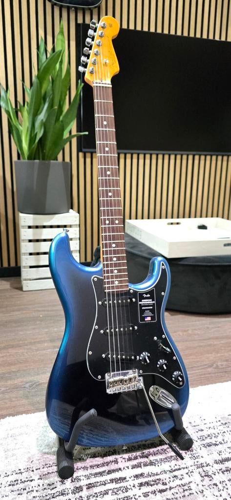 Fender Stratocaster AM Pro II Dark Night, Ophalen, Zo goed als nieuw, Solid body, Fender