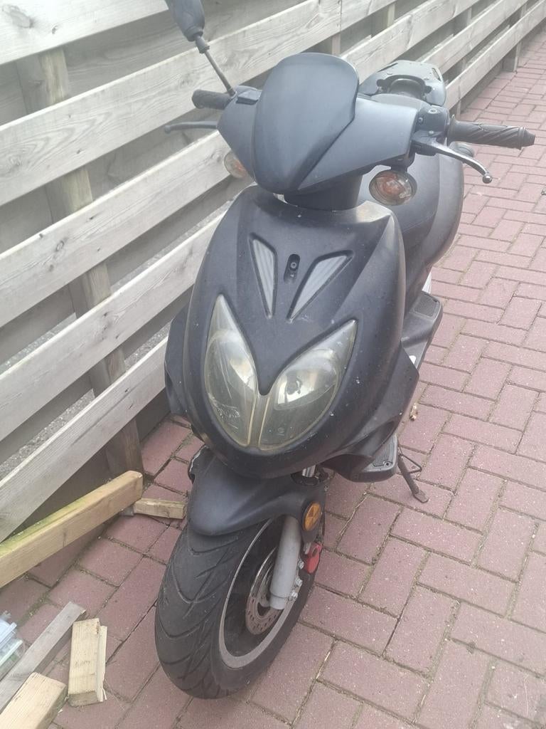 Te koop opknap keeway scooter of voor onderdelen bieden, Ophalen, Gebruikt, Benzine, Overige modellen