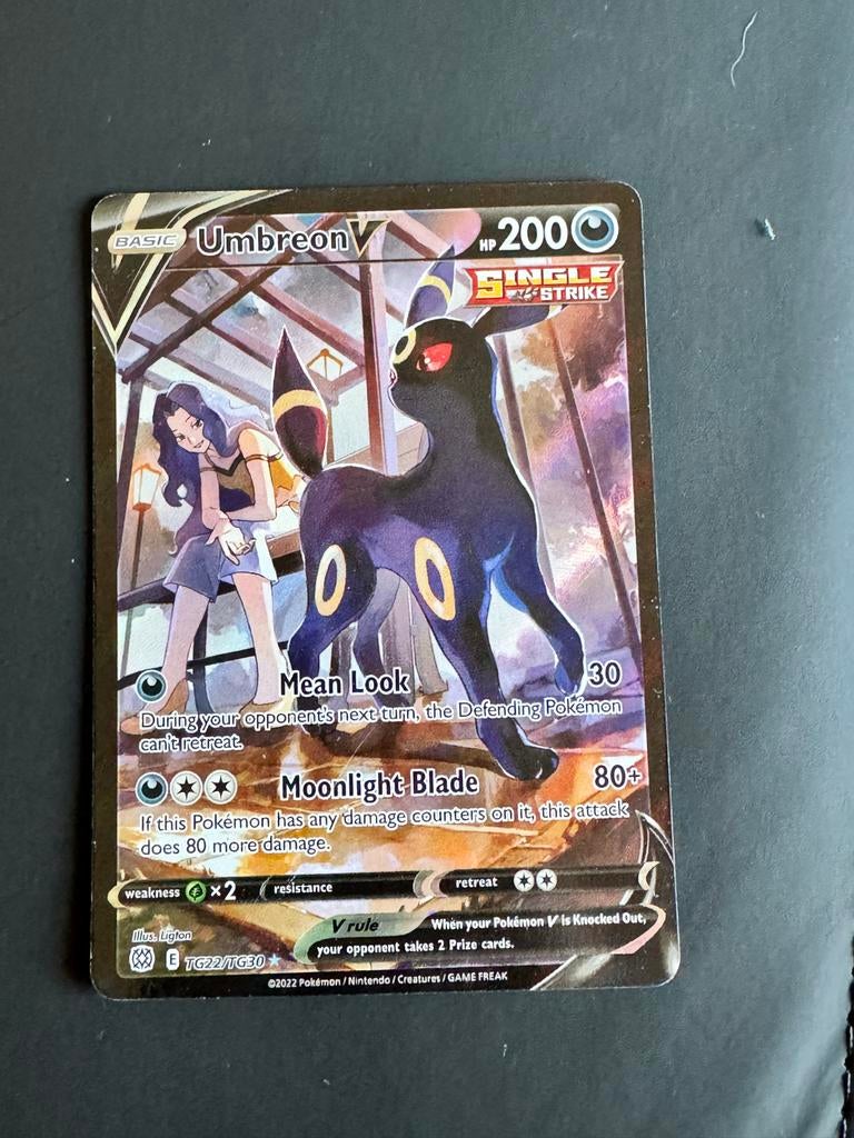 Pokemon Kaart Umbreon V TG22/TG30 Brilliant Stars, Hobby en Vrije tijd, Verzamelkaartspellen | Pokémon, Ophalen of Verzenden, Zo goed als nieuw