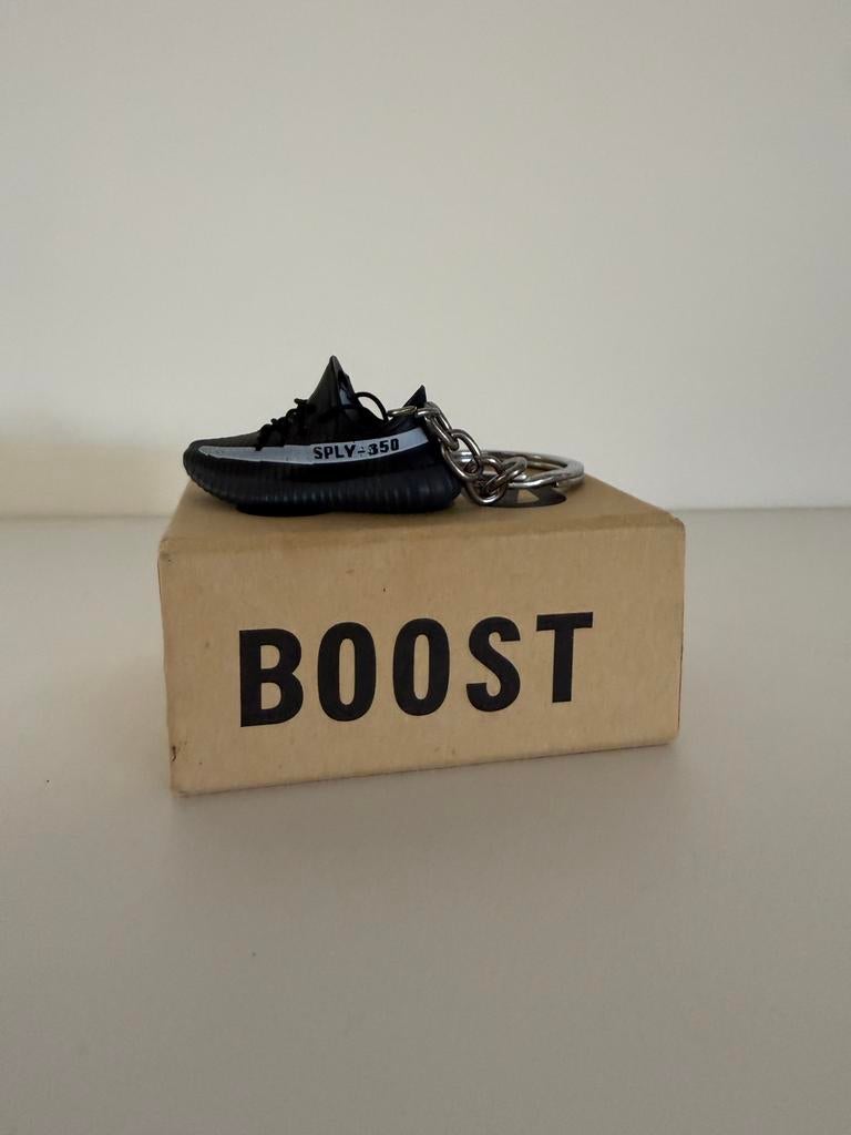 Yeezy sleutelhanger, Ophalen of Verzenden, Zo goed als nieuw