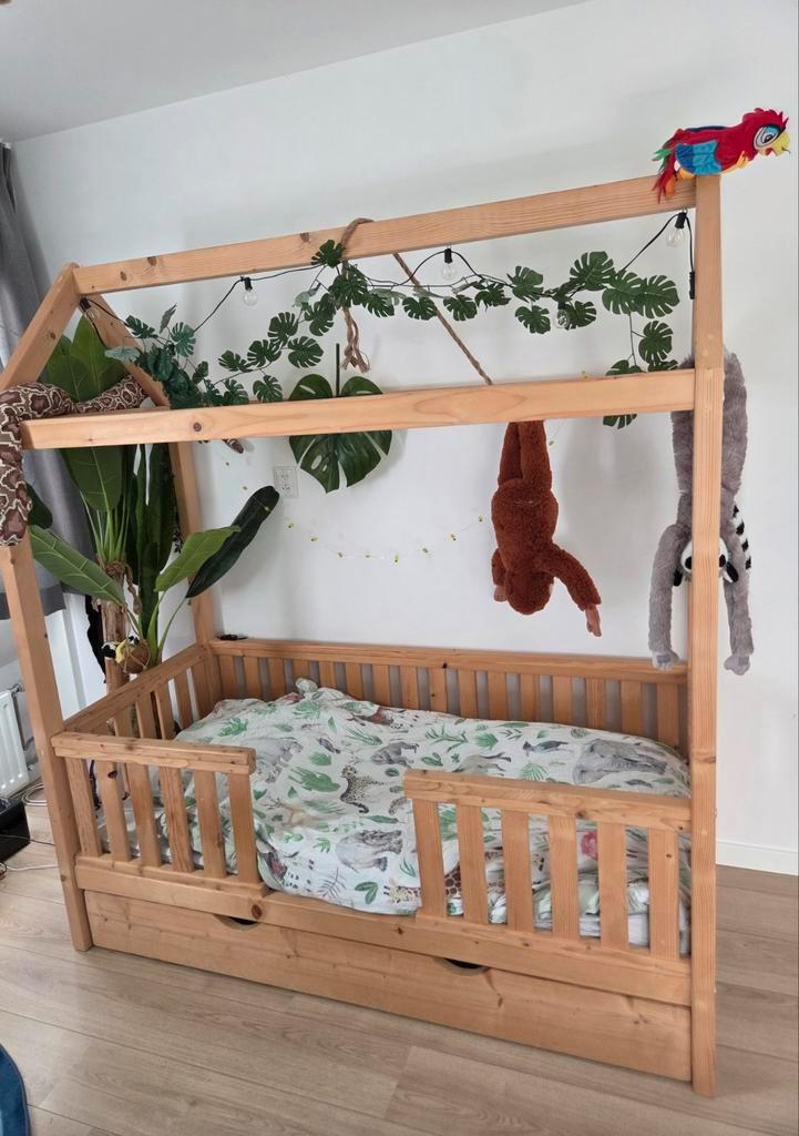 Houten peuterbedhuisje, Kinderen en Baby's, Kinderkamer | Stapelbedden en Hoogslapers, Hoogslaper, Ophalen