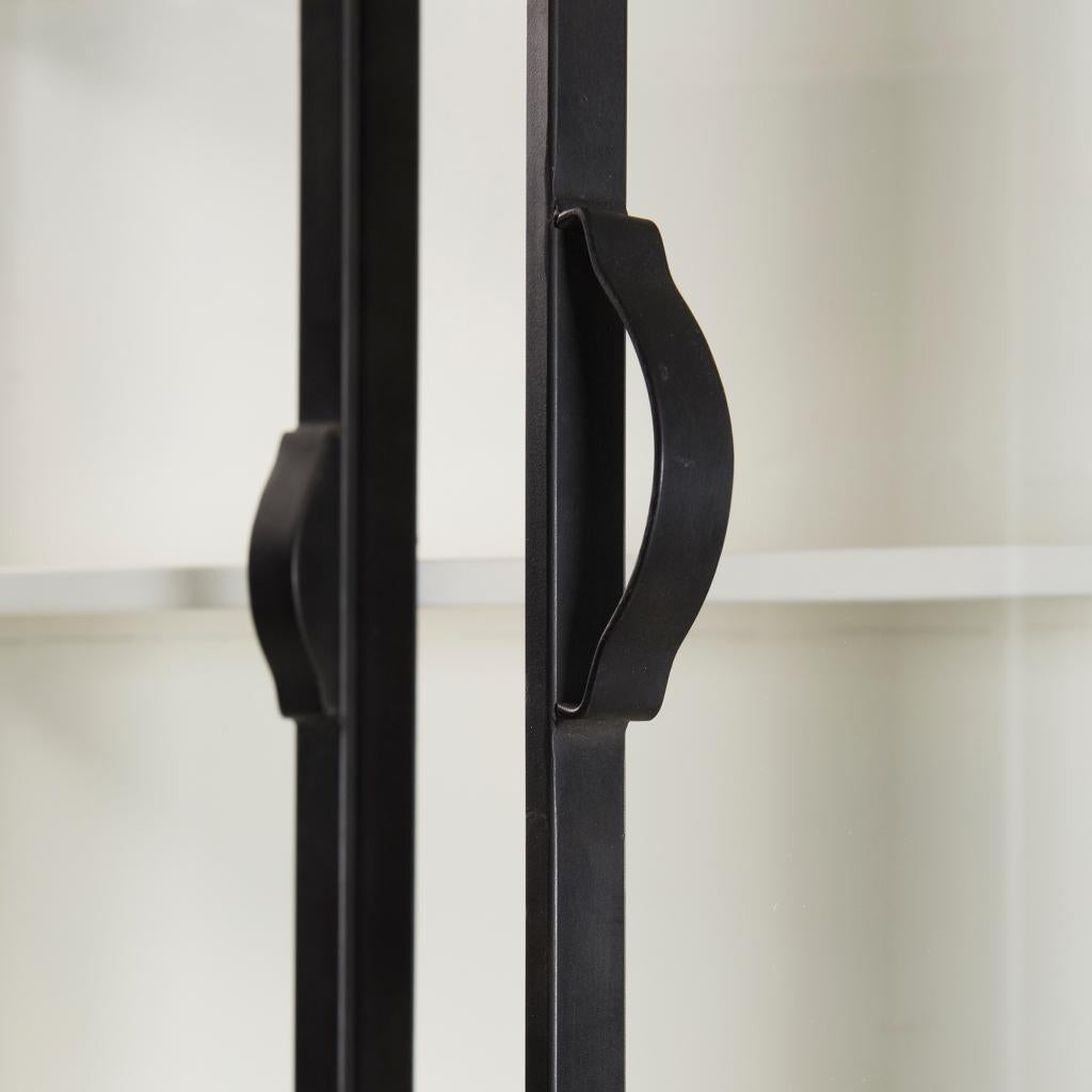BUFFETKAST zwart metaal glas 142cm breed actie snel geleverd, Huis en Inrichting, Kasten | Buffetkasten, 100 tot 150 cm, 200 cm of meer