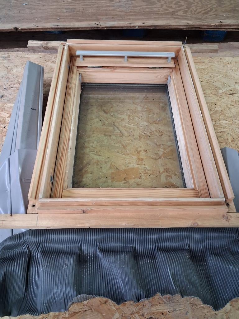 Twee velux dakramen, Ophalen of Verzenden