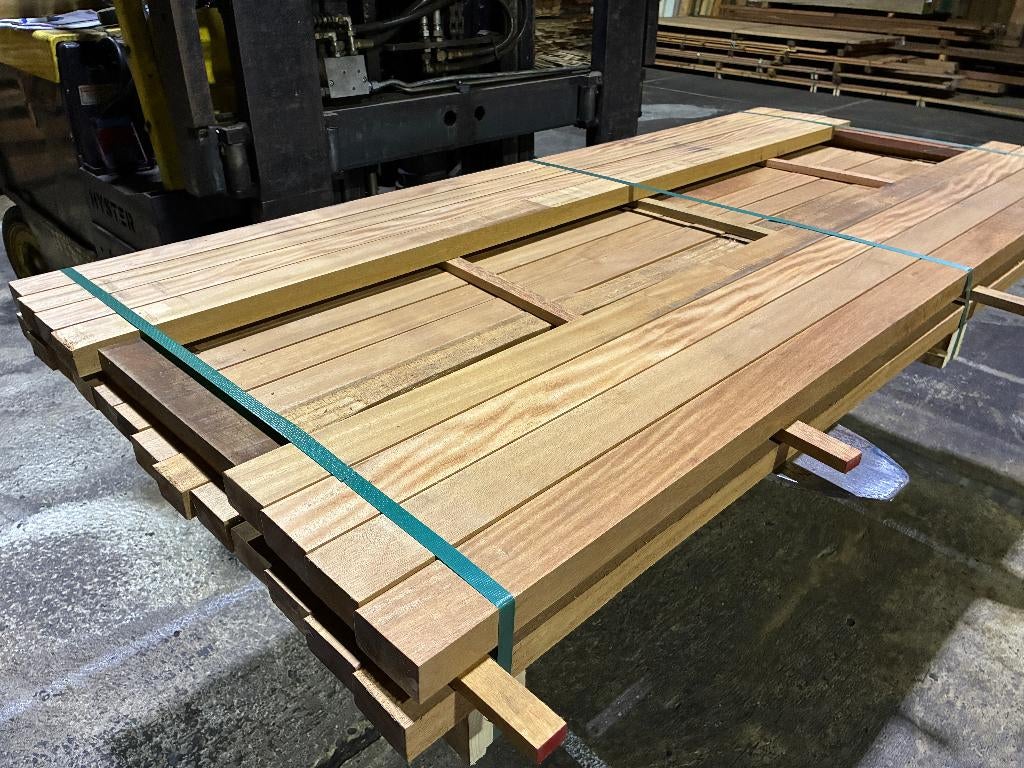 balken-palen-regels-onderligger-Hardhout-Louro Gamela–36x70m, Ophalen, Nieuw, Hardhout, 180 tot 250 cm