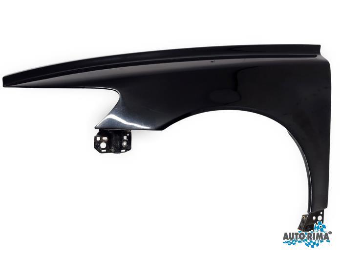 Scherm links-voor van een Volvo S40 (452)