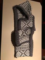 Sjaal nieuw met muts ineen, Kleding | Heren, Mutsen, Sjaals en Handschoenen, Ophalen, Zo goed als nieuw, Overige maten, Muts