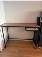 Fjallbo ikea bureau laptop tafel hout met metaal industrieel, Ophalen, Zo goed als nieuw