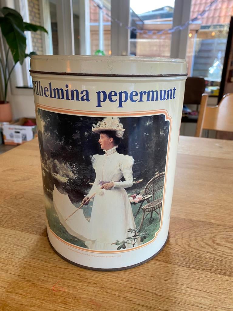 Vintage wilhelmina pepermunt blik, Verzamelen, Blikken, Ophalen of Verzenden, Gebruikt, Overige