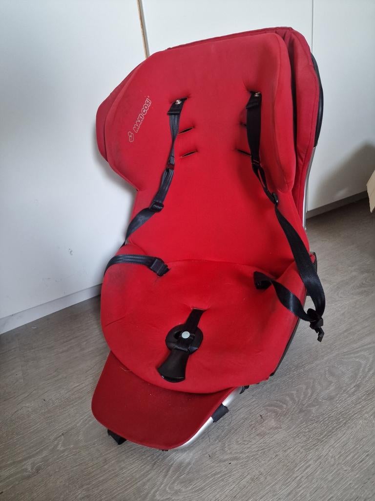 Maxi-Cosi autostoel voor peuter - Rood, 9 t/m 18 kg, Verstelbare rugleuning, Ophalen of Verzenden, Maxi-Cosi