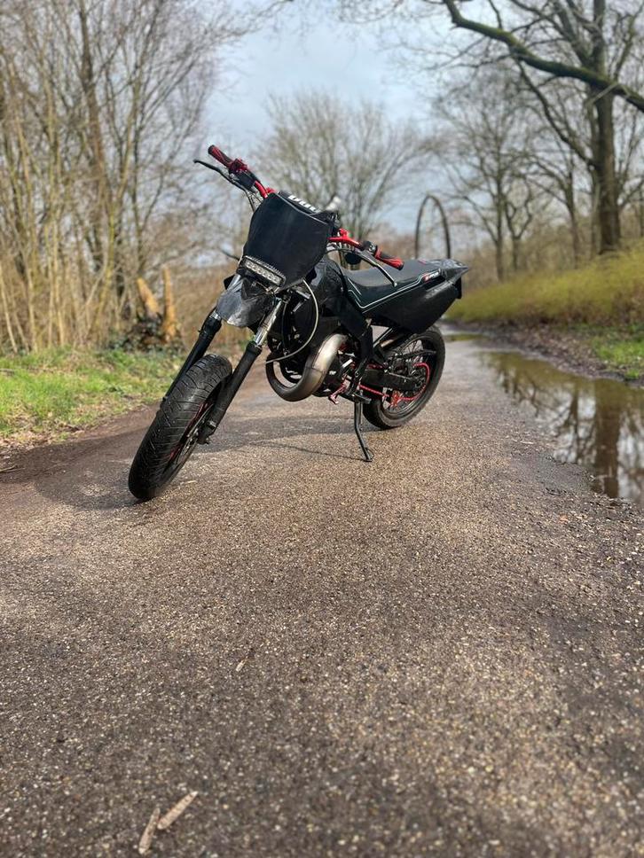 Derbi senda sm, Fietsen en Brommers, Brommers | Derbi, Zo goed als nieuw, Ophalen