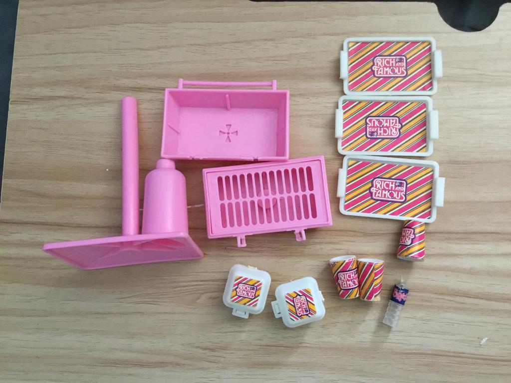 Barbie bbq, Ophalen of Verzenden, Zo goed als nieuw, Poppenhuis