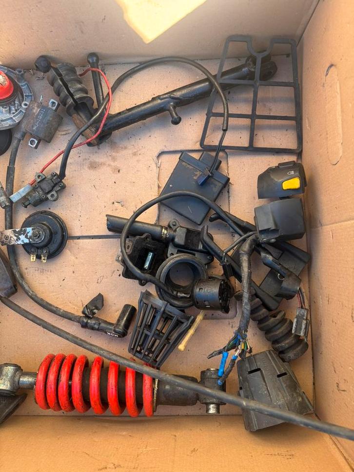 Onderdelen voor Yamaha tzr 50/aprilia rs 50/mbk x-limit 50, Fietsen en Brommers, Brommeronderdelen | Algemeen, Ophalen of Verzenden