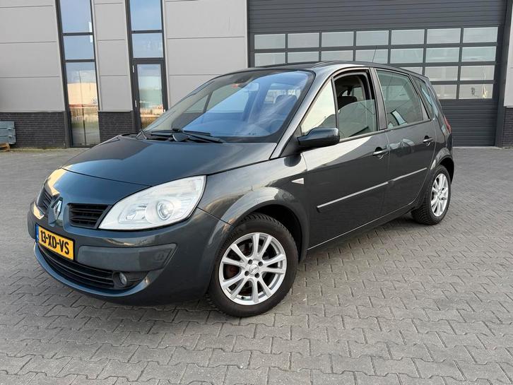 Renault Scénic 1.6 16V 82KW AUTOMAAT/ AIRCO, Auto's, Renault, Bedrijf, Scénic, ABS, Airbags, Airconditioning, Centrale vergrendeling