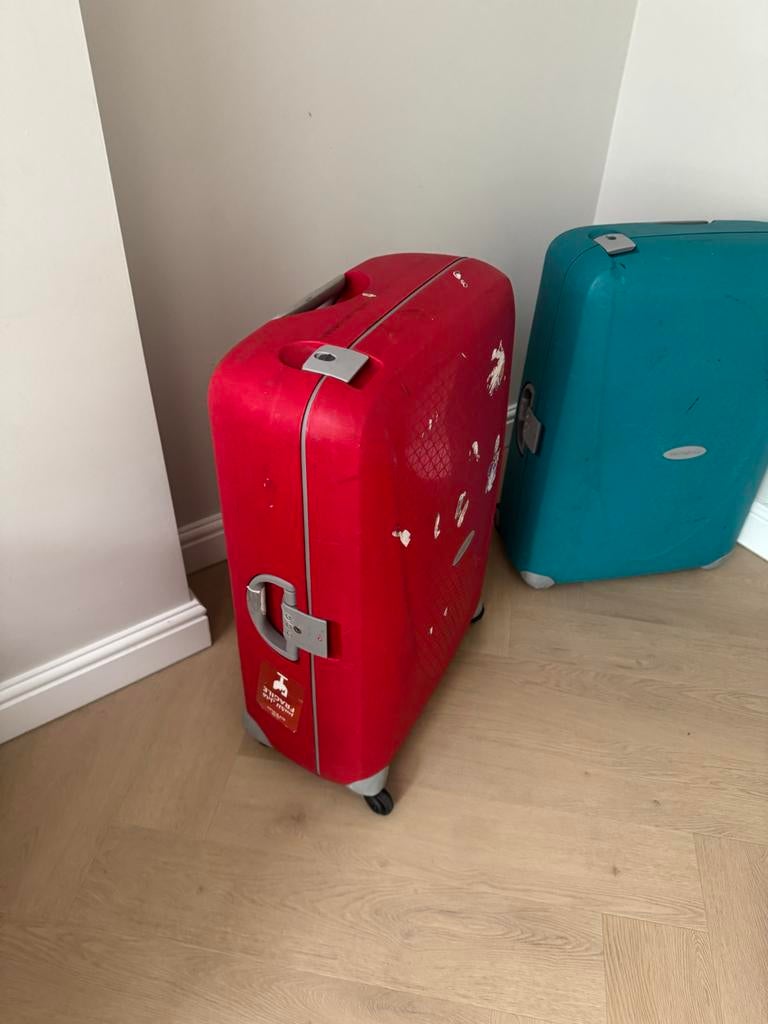Samsonite koffer 75 cm - rood en groen, Sieraden, Tassen en Uiterlijk, Koffers, Ophalen, Gebruikt, Hard kunststof, 70 cm of meer