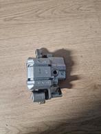 Suzuki Burgman AN400 2001 - 2002 remklauw achter, Motoren, Van Kleef Motoren, Gebruikt, Dorsvloerweg 419, 2661MN Bergschenhoek