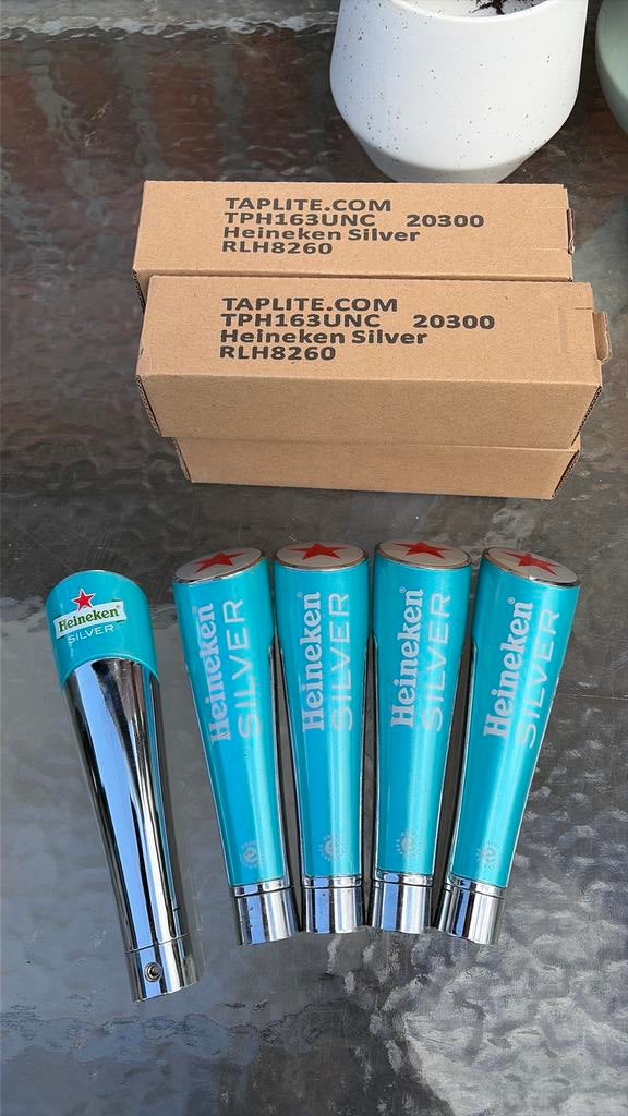 Tapknop en verlichte lens heineken silver, Witgoed en Apparatuur, Thuistaps, Ophalen of Verzenden, Zo goed als nieuw, Overige merken