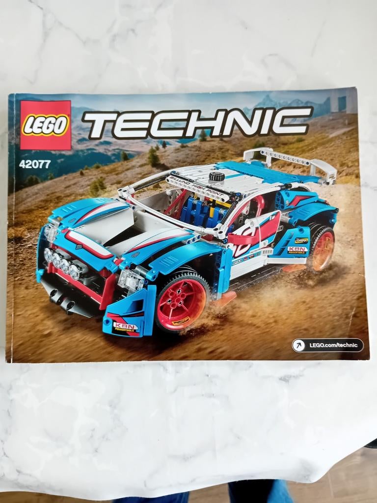 TECHNIC LEEGO RALLY CAR EN BAK MET LEGO ONDERDELEN ., Ophalen