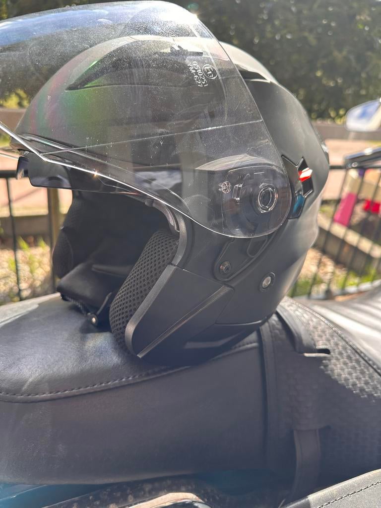 VINZ Calobra helm, maat M met zonnevizier, Motoren, Kleding | Motorhelmen, Overige merken, M, Systeemhelm, Heren