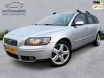 Volvo V50 2.4 Momentum AIRCO cruise control dakdragers, Gebruikt, 700 kg, Origineel Nederlands, Zilver of Grijs