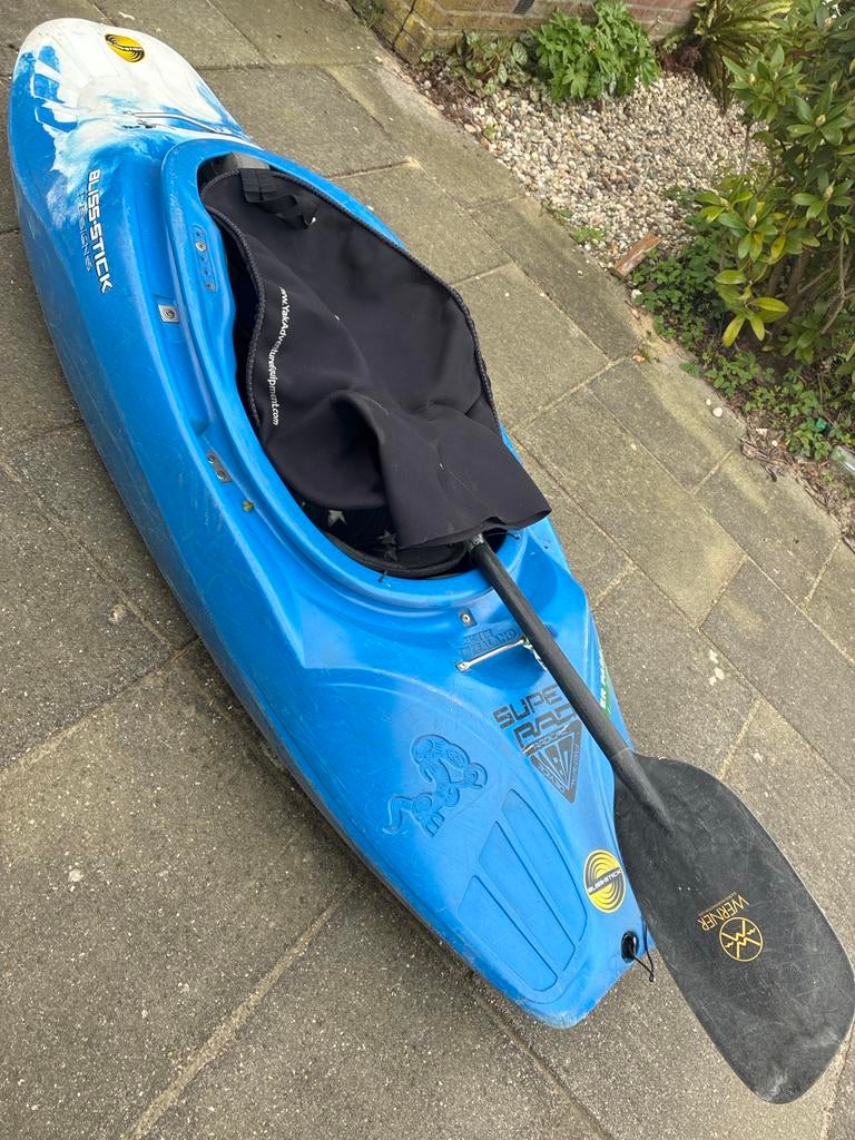 Bliss-Stick freestyle kajak met peddel en spatzeil, Ophalen, Gebruikt, 1-persoons