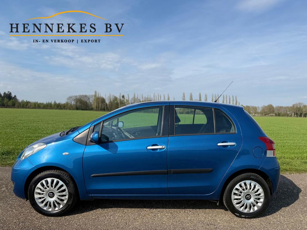 Toyota Yaris 1.3 VVTi Aspiration Clima, Auto's, Toyota, Voorwielaandrijving, Zwart, 4 cilinders, Blauw