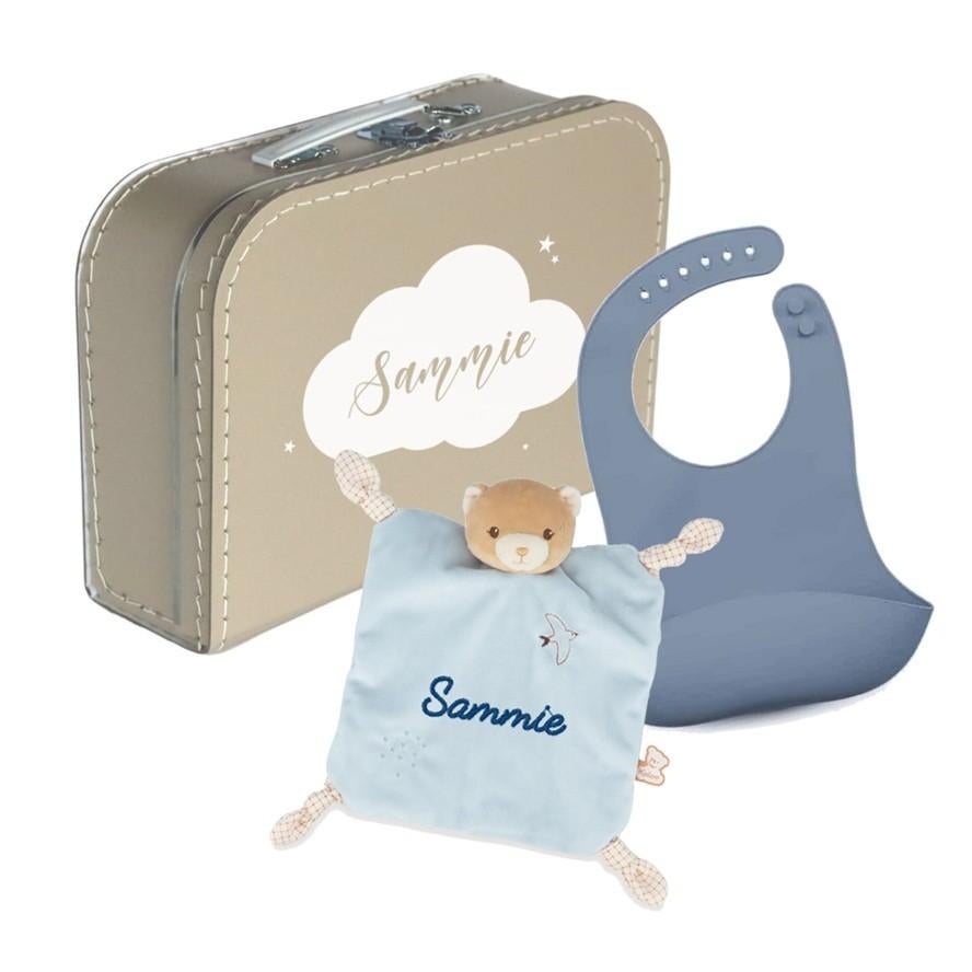 Kraamcadeau gevuld koffertje Kaloo bear blue met naam, The River House, Kraamcadeau, Info@theriverhouse.nl, Nieuw