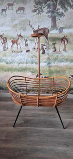 Vintage Wieg - Rotan, Kinderen en Baby's, Babywiegjes en Ledikanten, Ophalen, Gebruikt, Wieg