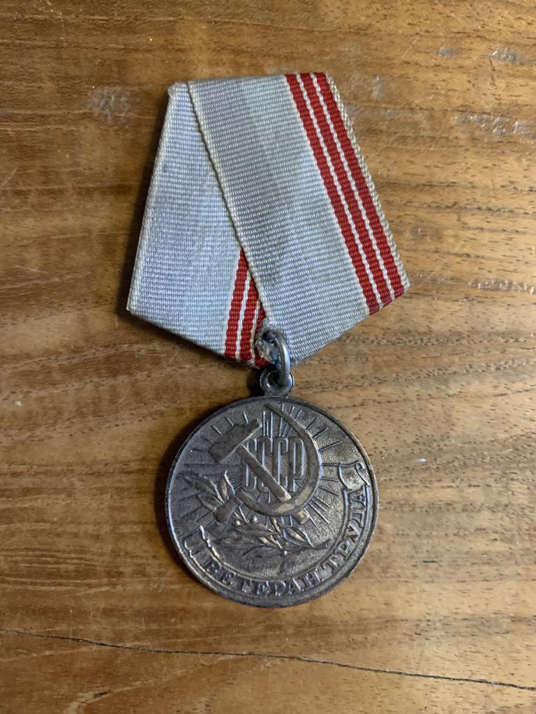USSR medialle Russisch Sovjet, Verzamelen, Speldjes, Pins en Buttons, Ophalen, Overige onderwerpen