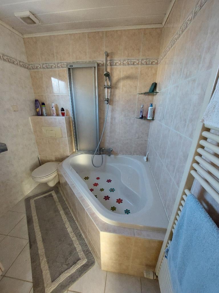 Polyester Hoekbad, Ophalen, Gebruikt, 100 tot 150 cm, 75 cm of meer