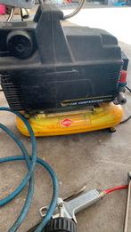 Compressor airpress met toebehoren, Doe-het-zelf en Verbouw, Compressors, Minder dan 25 liter, Ophalen of Verzenden, Zo goed als nieuw