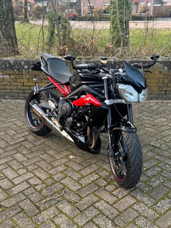 Triumph Street Triple 675 R – 2014 – Zeer lage km stand, Motoren, Motoren | Triumph, Particulier, Naked bike, Ophalen