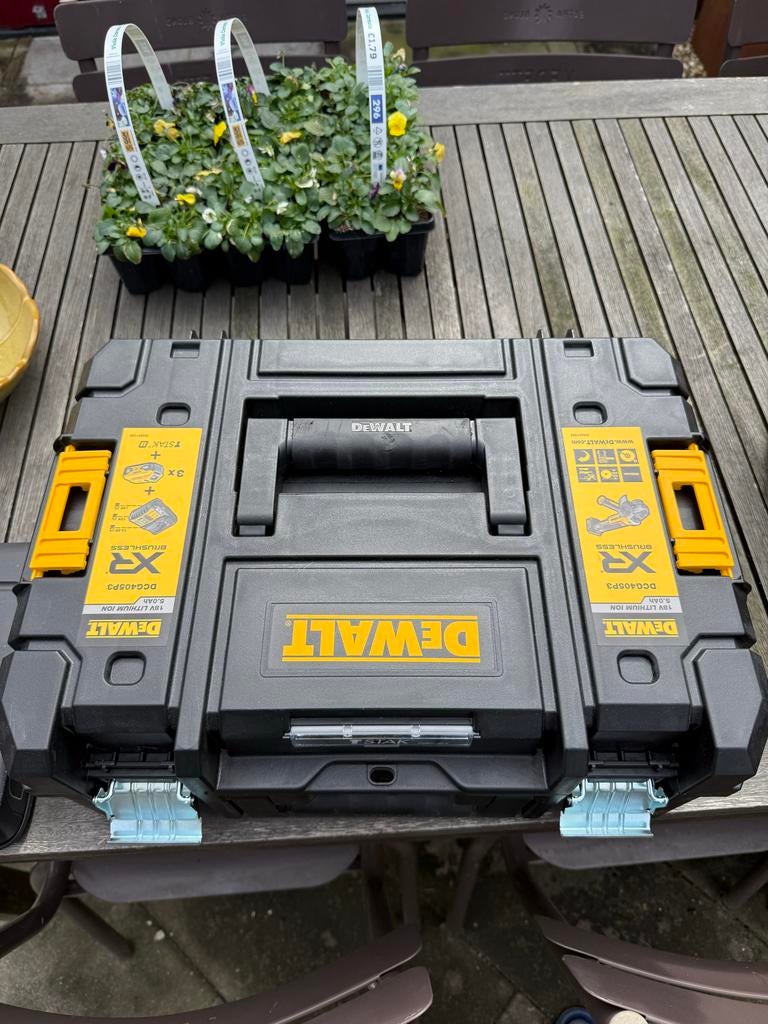 Dewalt TSTAK gereedschapskoffer leeg, Doe-het-zelf en Verbouw, Gereedschapskisten, Ophalen, Nieuw