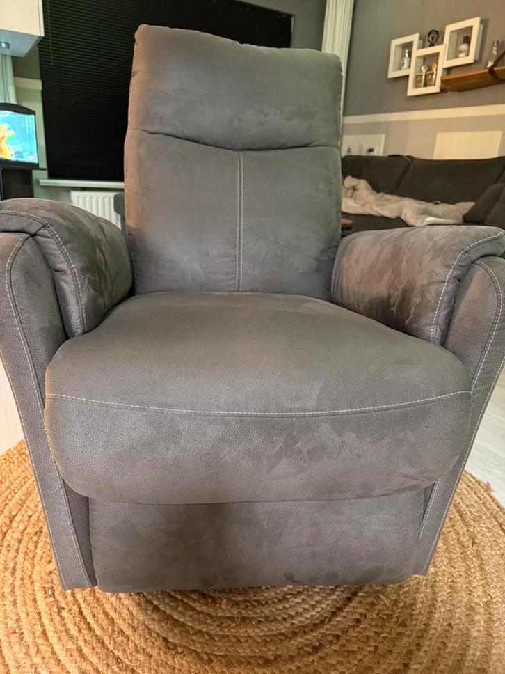 elektrische relaxstoel, Huis en Inrichting, Fauteuils, Zo goed als nieuw, Stof, 50 tot 75 cm, 75 tot 100 cm, Ophalen