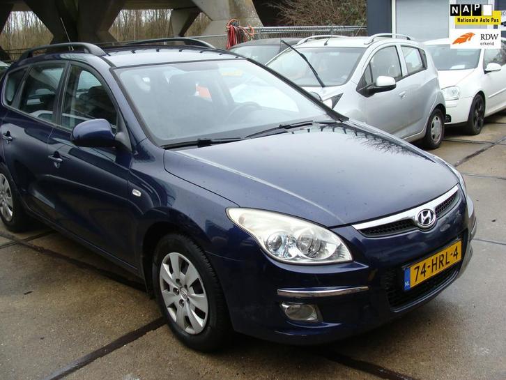 Hyundai I30 CW 1.6i Dynamic st bekr airco elek pak nap apk, Auto's, Hyundai, Te koop, i30, ABS, Airbags, Airconditioning, Alarm