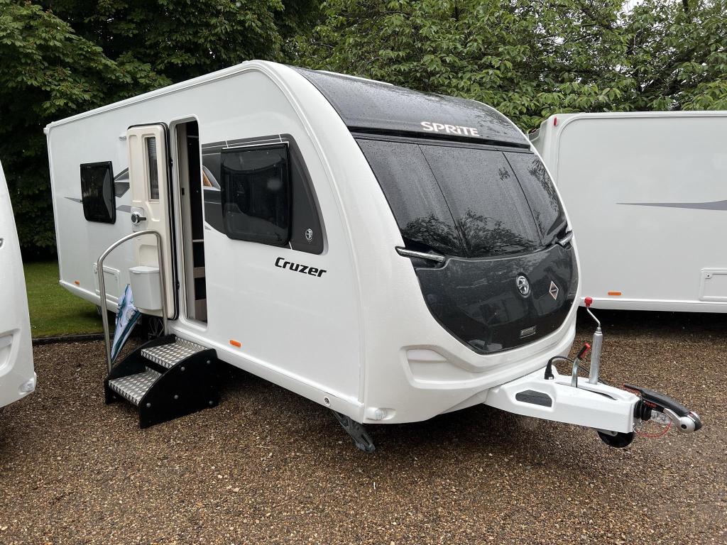 Sprite Cruzer 530 SR MODEL 2025 OP=OP, Dwarsbed, Ringverwarming, Bedrijf, Sprite