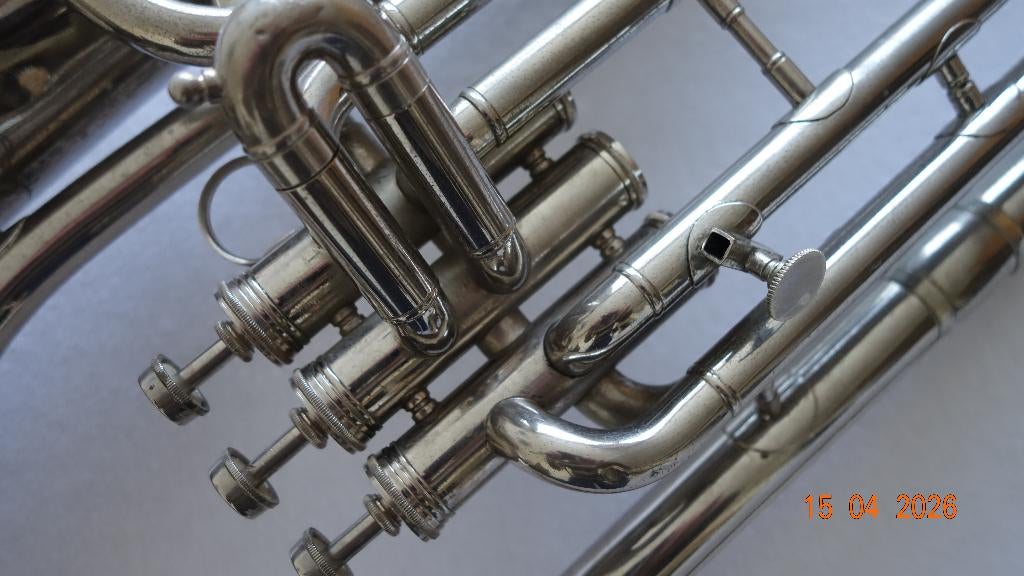 muziekinstrumenten, Ophalen of Verzenden, Gebruikt, Bes-tuba