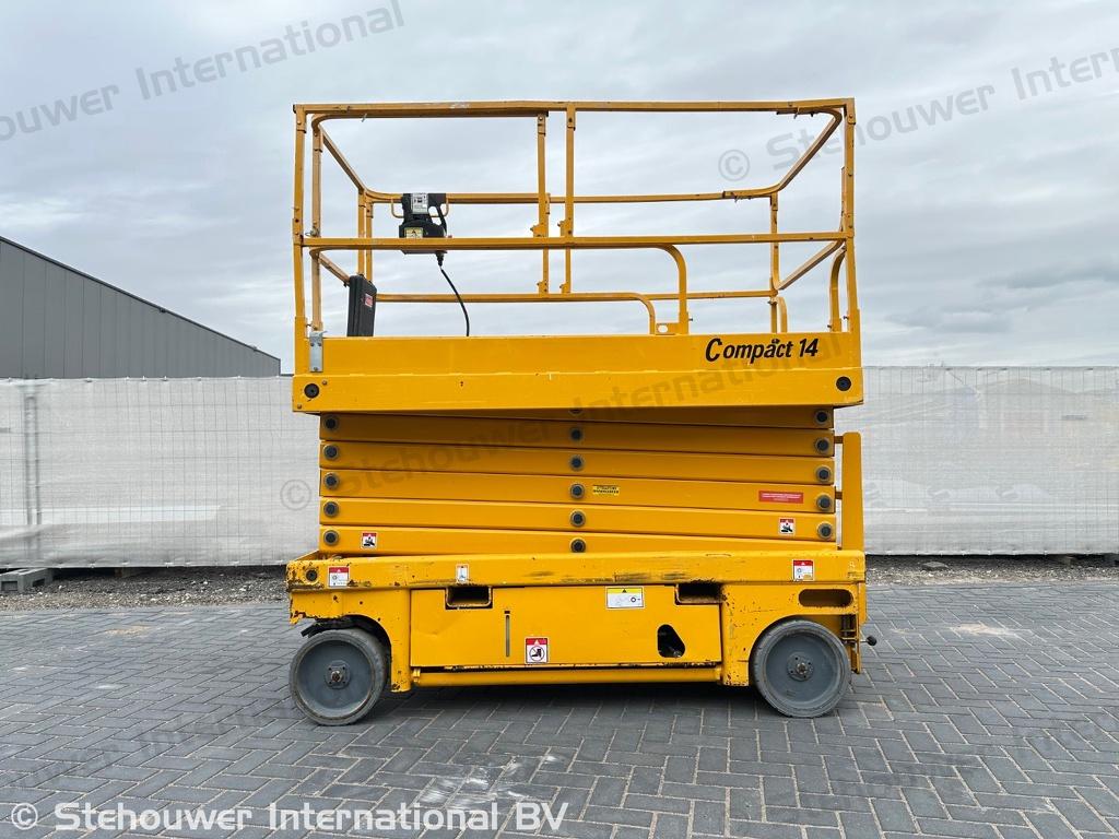 Haulotte Compact 14 hoogwerker schaarhoogwerker, Zakelijke goederen, Machines en Bouw | Liften, Steigers en Ladders, Haulotte G