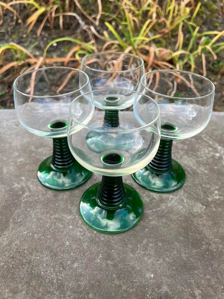 Vintage set van 4 Roemer glazen gemaakt in Frankrijk, Overige typen, ?, Zo goed als nieuw, ?