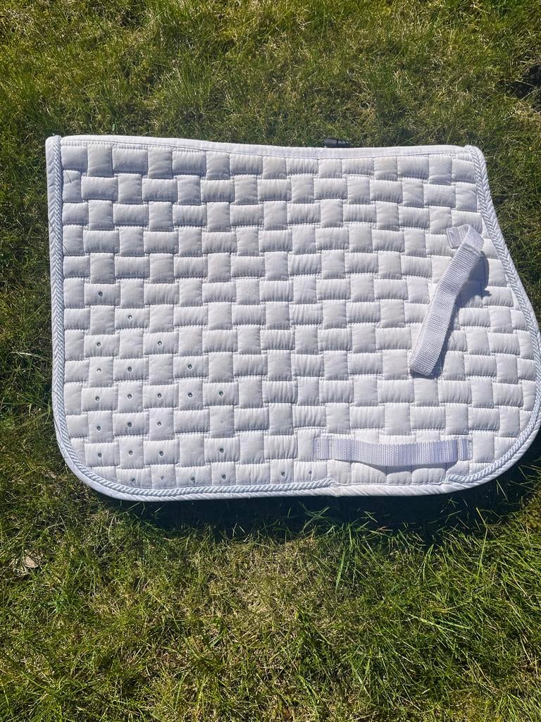 Wit wedstrijddekje, Dieren en Toebehoren, Overige merken, Cob (M), Zadeldekje, Ophalen of Verzenden