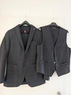 Club of Gents 3-delig pak – donkergrijs EU46, Ophalen of Verzenden, Zo goed als nieuw, Grijs, Trouwpak
