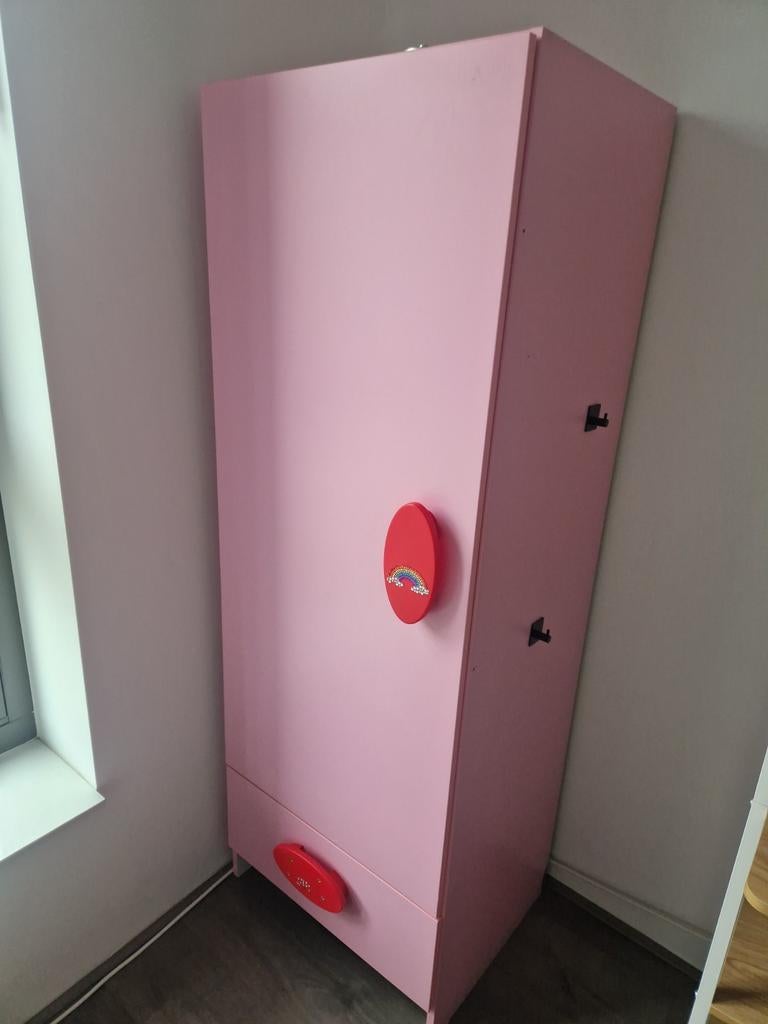 Roze kledingkast met lade en planken, Huis en Inrichting, Kasten | Kledingkasten, Ophalen, Met plank(en), Minder dan 50 cm, Gebruikt