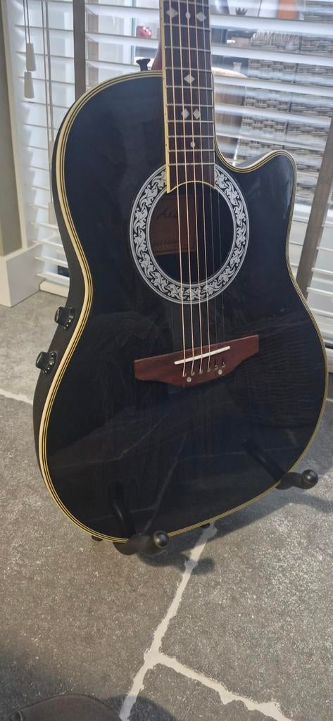 Akoestische ovation Gitaar, Muziek en Instrumenten, Snaarinstrumenten | Gitaren | Akoestisch, Zo goed als nieuw, Western- of Steelstringgitaar
