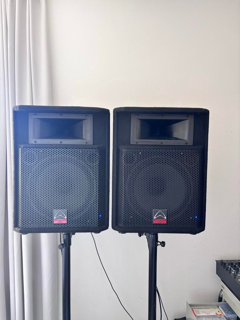 Wharfedale Pro EVP-12P en Behringer Eurolive B1200D-PRO, Audio, Tv en Foto, Luidsprekers, Gebruikt, Complete surroundset, 120 watt of meer
