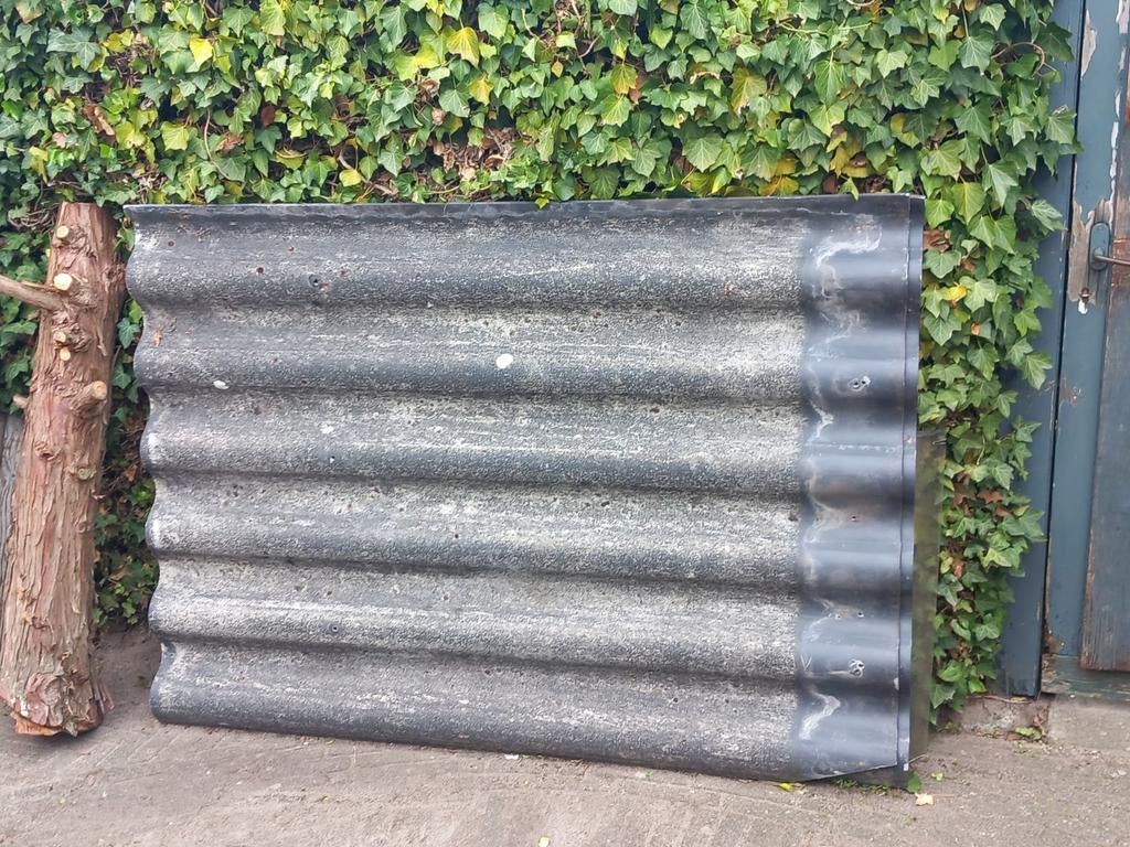 2 bitumen golfplaten, 110x152 cm, goede staat, geen asbest, Ophalen, Overige materialen, Gebruikt, Zwart
